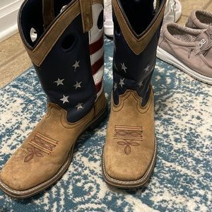 Smoky Mountain Boots youth 4.5, leather with American flag top